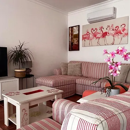 Spacious 2-bed Santa Luzia Fishing Village Free Parking Walk To Do Barril דירה